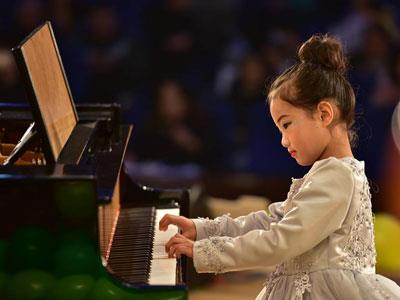 宁德钢琴家教价格多少钱一小时？收费标准？